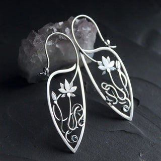Lotus Vine Temperament Earrings
