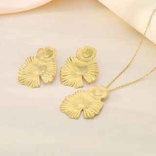 Vintage Style Flower Rings Earrings Necklace