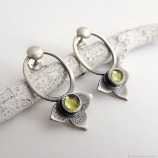 Retro Personalized Olive Green Zircon Earrings